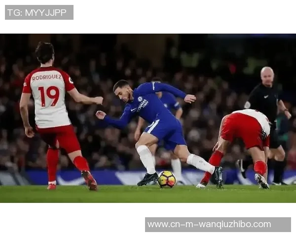 水晶宫主场迎战西布罗姆全力争胜展现球队实力与斗志 水晶宫主场迎战西布罗姆全力争胜展现球队实力与斗志